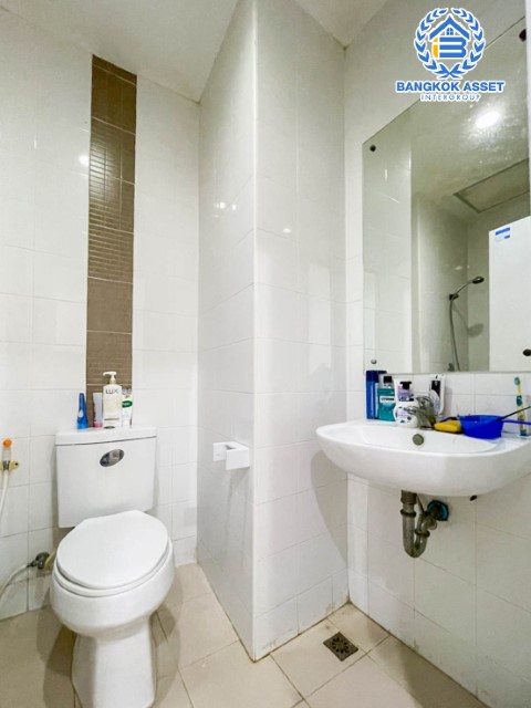 ทาวน์เฮ้าส์มือสอง นนทบุรี ม.พฤกษาทาวน์เน็กซ์ นครอินทร์ หลังมุม! เนื้อที่ 39.50 ตร.ว. ฟังก์ชัน 3 ห้องนอน 2 ห้องน้ำ 2 ที่จอดรถ  สภาพภายในสวย พร้อมเข้าอยู่ได้ทันที ฟรี! แอร์ 2 เครื่อง บนทำเลเดินทางสะดวก ติดถนนนครอินทร์ เชื่อมต่อถนนราชพฤกษ์ ถนนกาญจนาภิเษก ใกล้จุดขึ้นทางด่วน "ศรีรัช"...